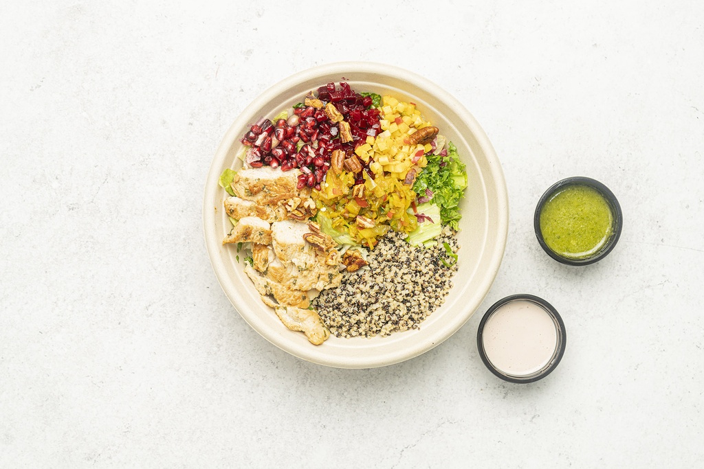 Quinoa Green Goddess Bowl (لحم)